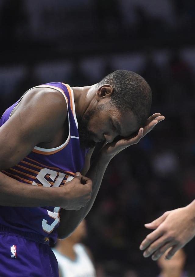 英超赛程吃紧，夏洛特黄蜂清晨远射贴柱，底气十足，赛季目标并未改变的简单介绍