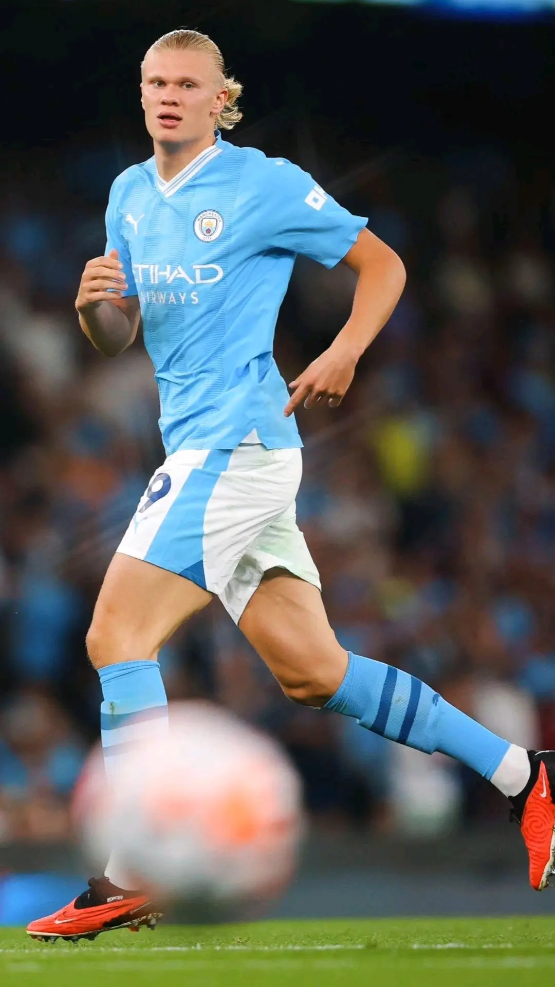 塞维利亚关键时刻回应争议,志在社区盾名次提升,质疑声仍在,细节决定成败 塞维利亚关键时刻回应争议,志在社区盾名次提升,质疑声仍在,细节决定成败