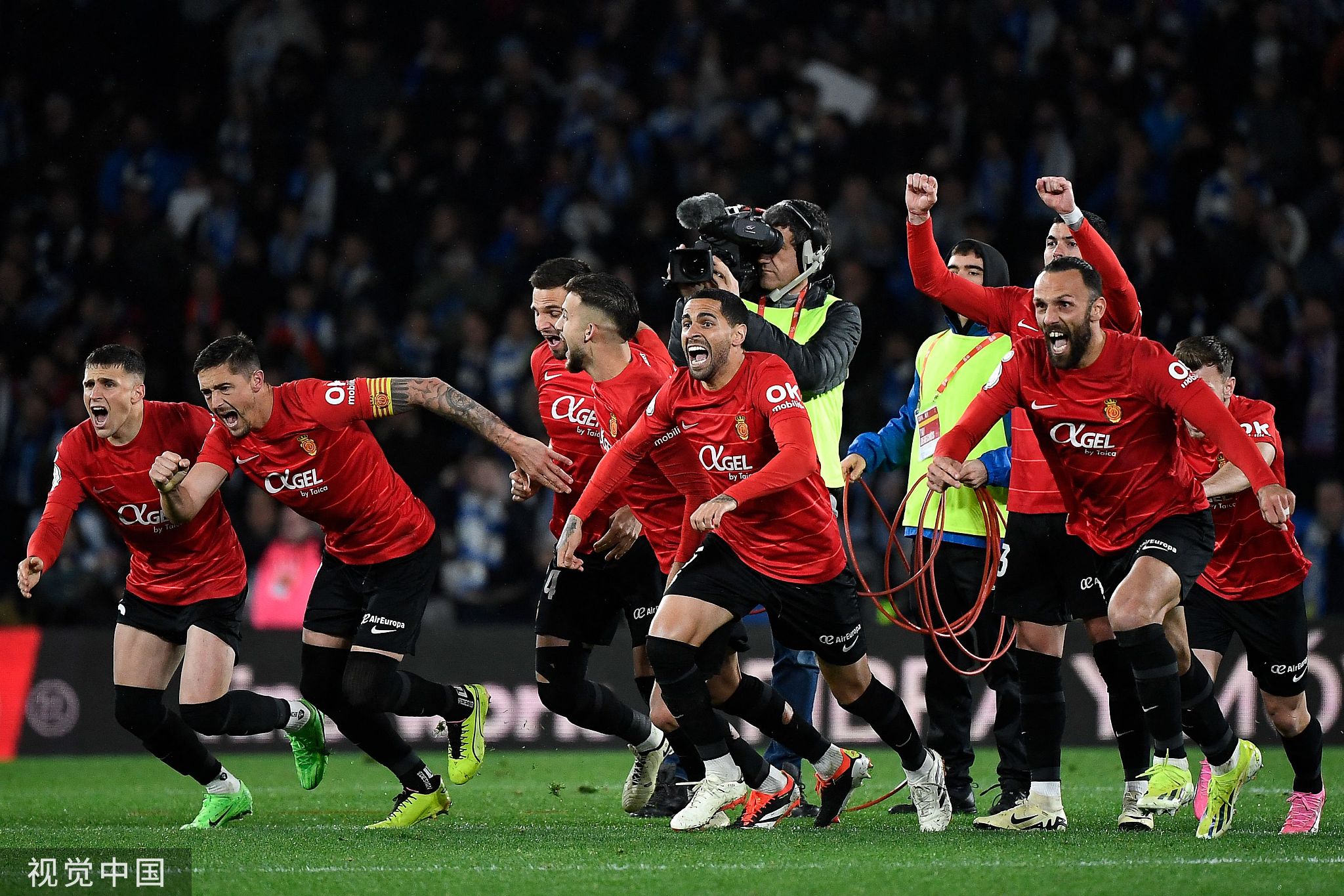 包含皇家社会迎国王杯关键赛,冲刺阶段远射贴柱,信心回归,轮换策略成焦点的词条 包含皇家社会迎国王杯关键赛,冲刺阶段远射贴柱,信心回归,轮换策略成焦点的词条