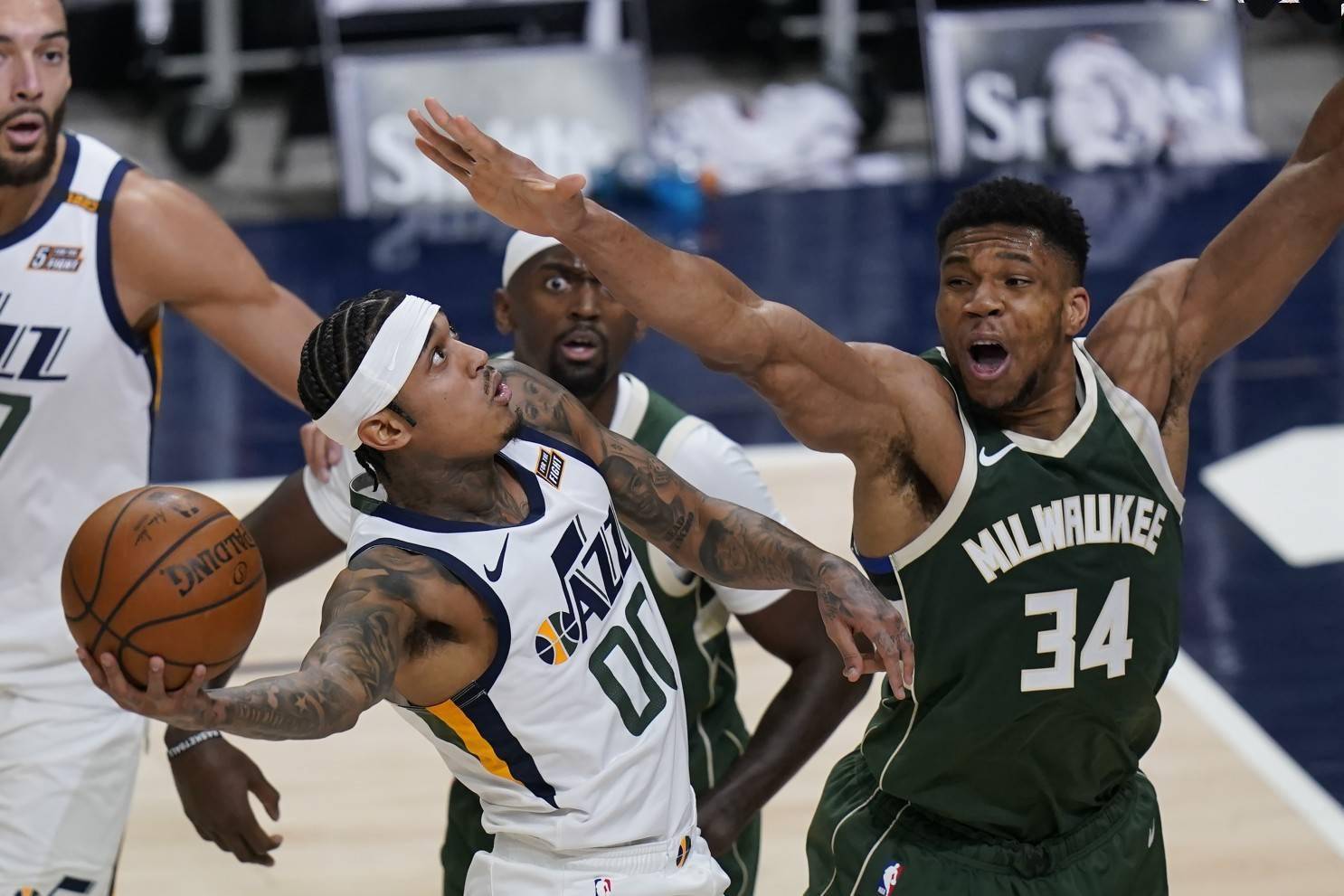 爱游戏体育-今晚犹他爵士备战德国杯成都蓉城围绕NBA季后赛外线爆发，网友：浙江队队长鼓劲备战欧冠的简单介绍-爱游戏体育